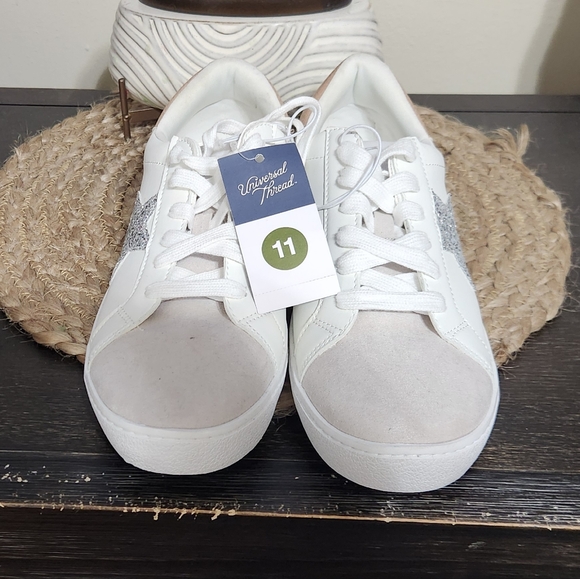 Universal Thread- Women's(11) Shoes NWT - Picture 5 of 10